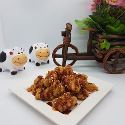 ไก่กรอบทอดซอสเผ็ด