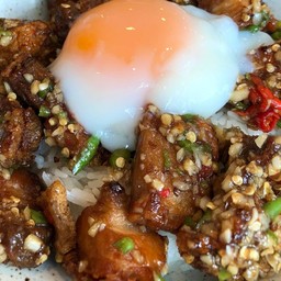 ข้าวพริกขี้หนูหมูกร๊อบบบบบบ