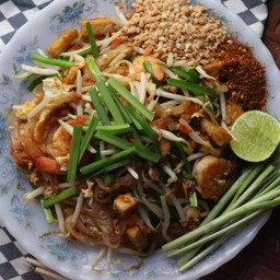 ผัดไทยคุณอนันท์ (สูตรโบราณ) ท่าข้าม