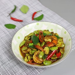 ผัดพริกแกงสะตอกุ้ง