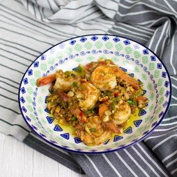 กุ้งผัดกะปิพริกขี้หนู