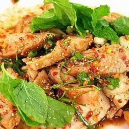 หมูย่างก้อย