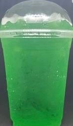 นำ้เขียว แก้วโอ่ง