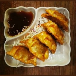 เกี๊ยวซ่าทอด 5 ตัว