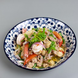 ยำเห็ดฟางกุ้งสด