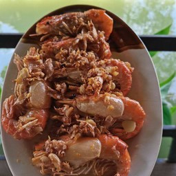 กุ้งก้ามกามทอดกระเทียม