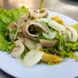 ยำกระเพาะหมู