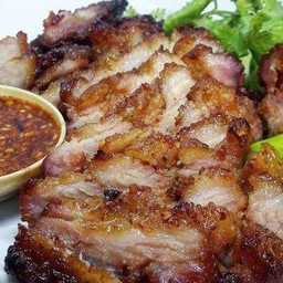 คอหมูย่าง