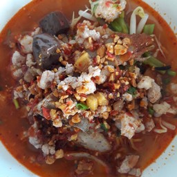 บะหมี่หมูต้มยำ