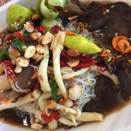 ตำซั้วหมูกรอบ