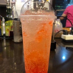 สตอเบอร์รี่โซดา