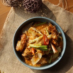 ปูผัดผงกะหรี่