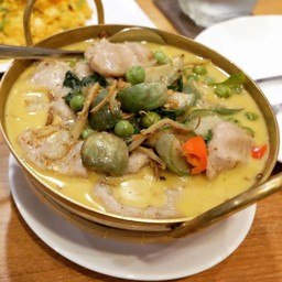 แกงเขียวหวานลูกชิ้นปลากราย