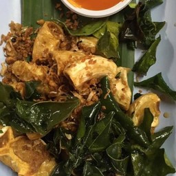 ไส้ตันทอดกระเทียมม