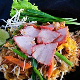 ผัดไทยทรงเครื่อง ธรรมดา