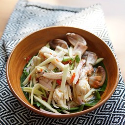 ยำมะม่วงปูม้า