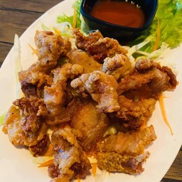 หมูสามชั้นทอดนำ้ปลา