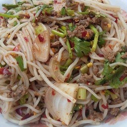 ลาบขนมจีน