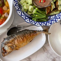 ชุดน้ำพริกกะปิ ปลาทูยักษ์