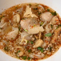 เกี๊ยวปลาต้มยำ