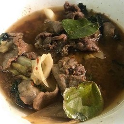 อู๋เพลีย