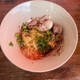 เตี๋ยวเรือ บ้ากํ้าเรย์