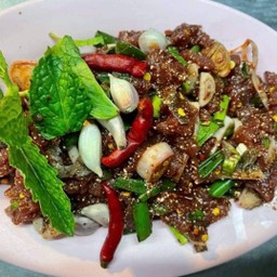 ก้อยเนื้อดิบ