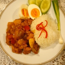 ข้าวหมูผัดเปรี้ยวหวาน