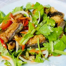 ยำปลาเทโพ