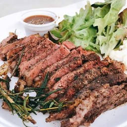 สเต็กเนื้อสันนอกธรรมชาติ