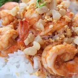 กุ้งกระเทียมราดข้าว