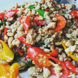 เนื้อสับผัดกะเพรา