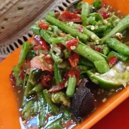 ตำถั่วปูปลาร้า/ปู