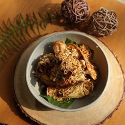 กั้งทอดกระเทียม