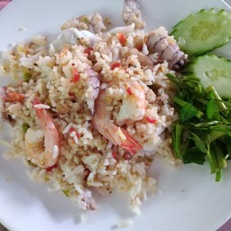 ข้าวผัดพริกเกลือ ทะเล+ไข่ปู