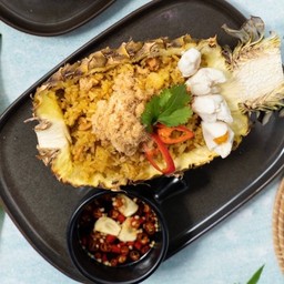 ข้าวผัดสับปะรดปู