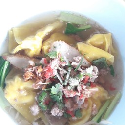 เกี๊ยวหมูน้ำใส หมูโบราณ