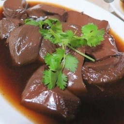 เลือดต้มพะโล้