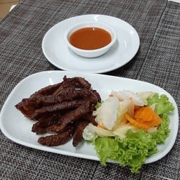 แดดเดียวทอด(เนื้อหรือหมู)