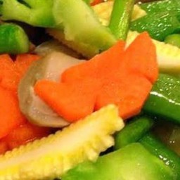 ผัดผักรวมมิตร