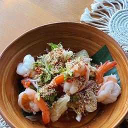 ยำส้มโอมะพร้าวคั่วกุ้ง