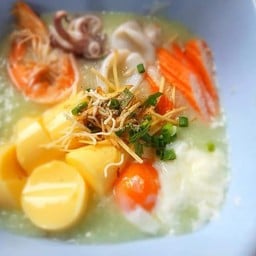 โจ๊กหลังป่าช้า ตั้ม สาขา 8