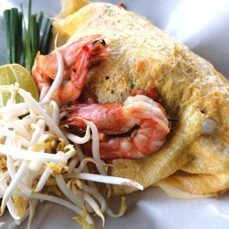 ผัดไทยมันกุ้ง กุ้งสด