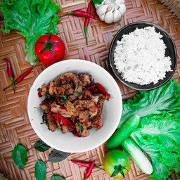 อิ่มจังกระเพราเนื้อพริกเเห้ง