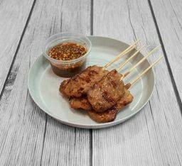 หมูปิ้งนมสด
