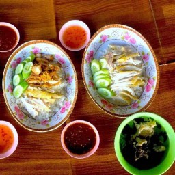 ราชาข้าวมันไก่ 40ปี  เจ้าเก่าตลาดบางขัน