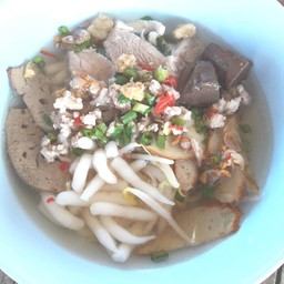 เกี้ยมอี๋น้ำใส หมูโบราณ