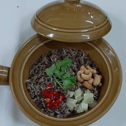 ข้าวหนำเลี๊ยบอบหม้อดิน