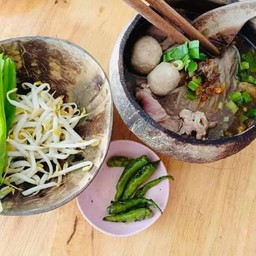 ร้านก๋วยเตี๋ยวชามกะลา