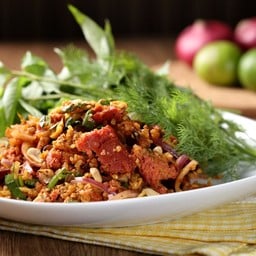 แหนมคลุก